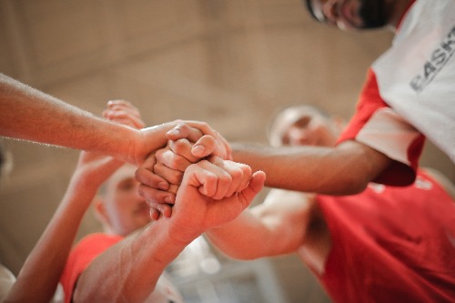 Logo's Wij BSC, Bas van de Goor Foundation, Buurtspeelcoach en Lifestyle Adventures